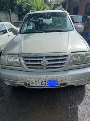 Photo - Suzuki Grand Vitara XL 7 2002 Silver