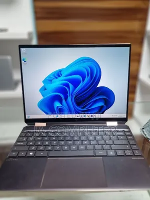 Photo - New Laptop HP Spectre 16GB Intel Core I7 SSD 512GB