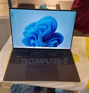 New Laptop Dell Precision 5550 16GB Intel Core I7 SSD 512GB