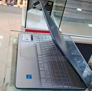 New Laptop HP Stream Notebook 8GB Intel Core I3 SSD 512GB