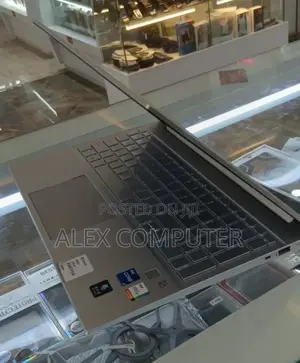 New Laptop HP Pavilion 15 16GB Intel Core I7 SSD 1T