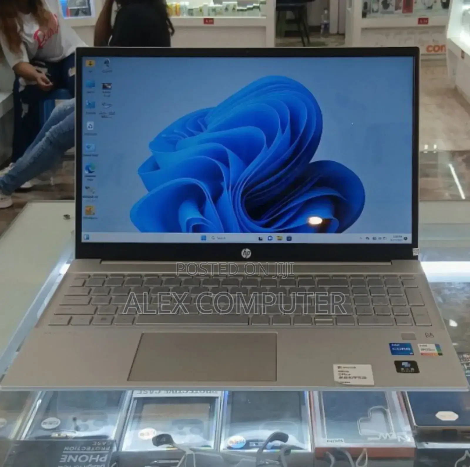 New Laptop HP Pavilion 15 16GB Intel Core I7 SSD 1T