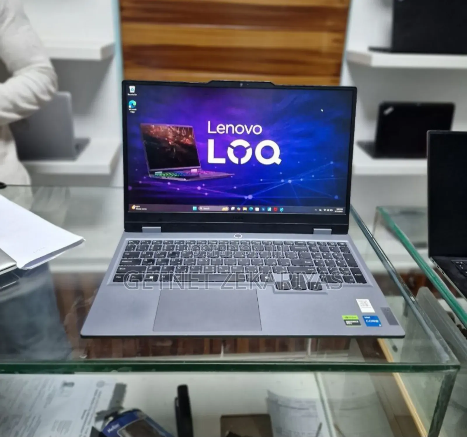 New Laptop Lenovo LOQ 15IRH8 24GB Intel Core I5 SSD 512GB