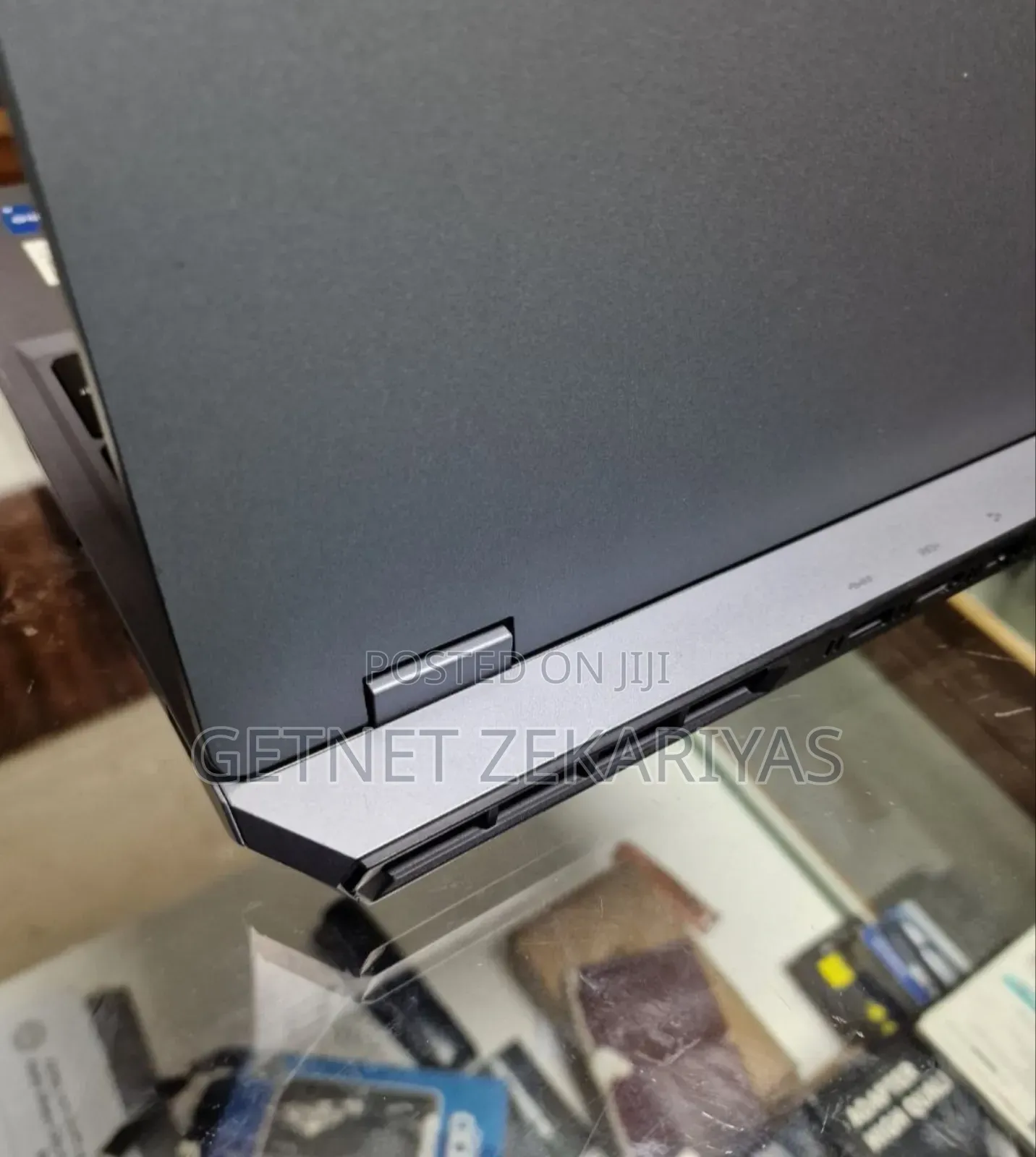 New Laptop Lenovo LOQ 15IRH8 24GB Intel Core I5 SSD 512GB