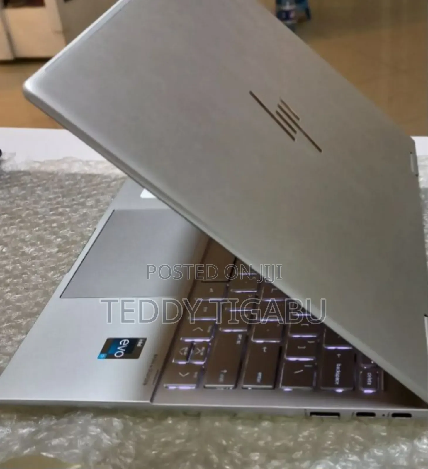 New Laptop HP Envy X360 8GB Intel Core I7 SSD 512GB