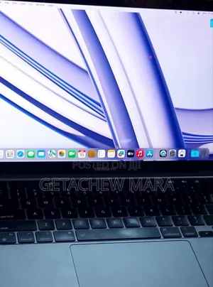 New Laptop Apple MacBook Pro M1 8GB Intel Core I7 SSD 256GB