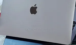 New Laptop Apple MacBook Pro M1 8GB Intel Core I7 SSD 256GB