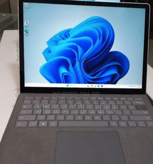 New Laptop Microsoft Surface 16GB Intel Core I7 SSD 512GB