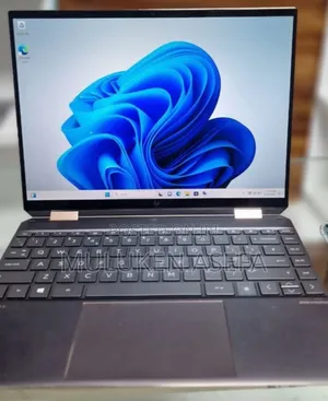 Photo - New Laptop HP Spectra 13 16GB Intel Core I7 SSD 512GB