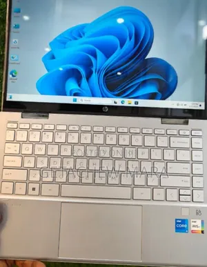 Photo - New Laptop Lenovo ThinkPad Yoga 370 16GB Intel Core I7 SSD 512GB