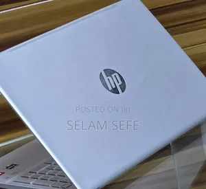 New Laptop HP Pavilion 15 8GB AMD Ryzen 5 SSD 512GB