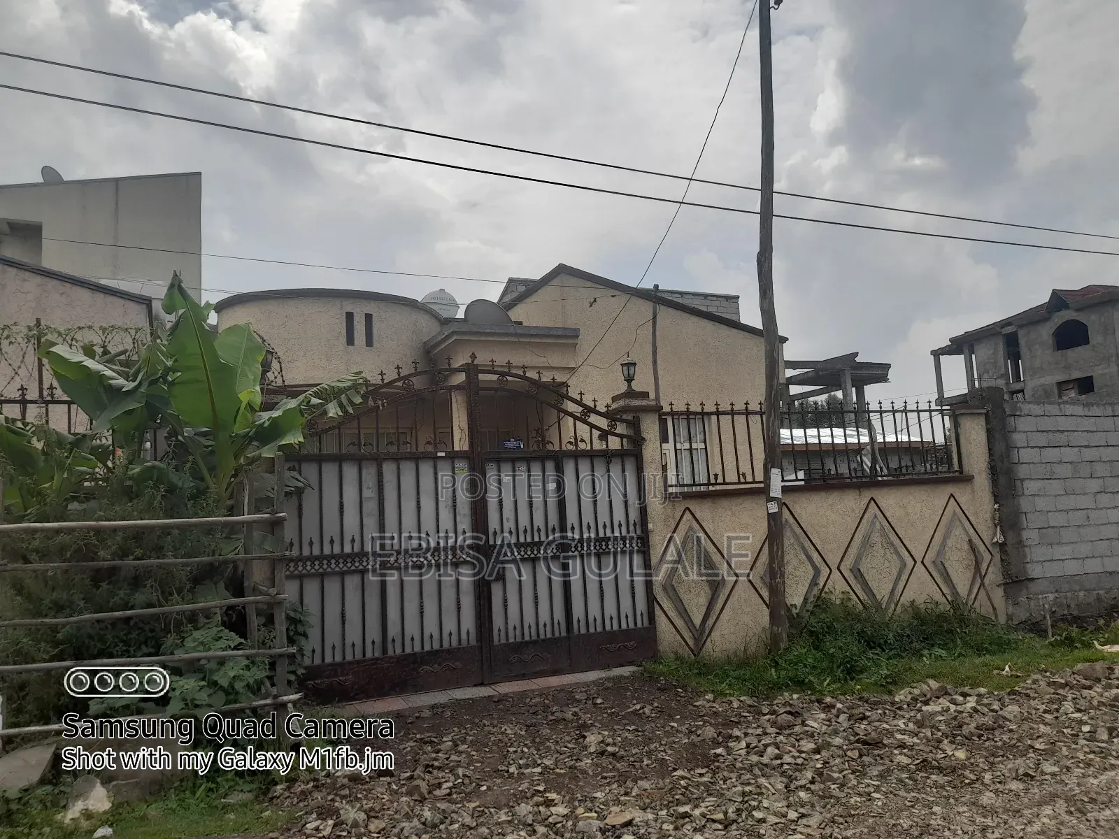 Furnished 4bdrm Farm House in Oromia-Finfinne for sale