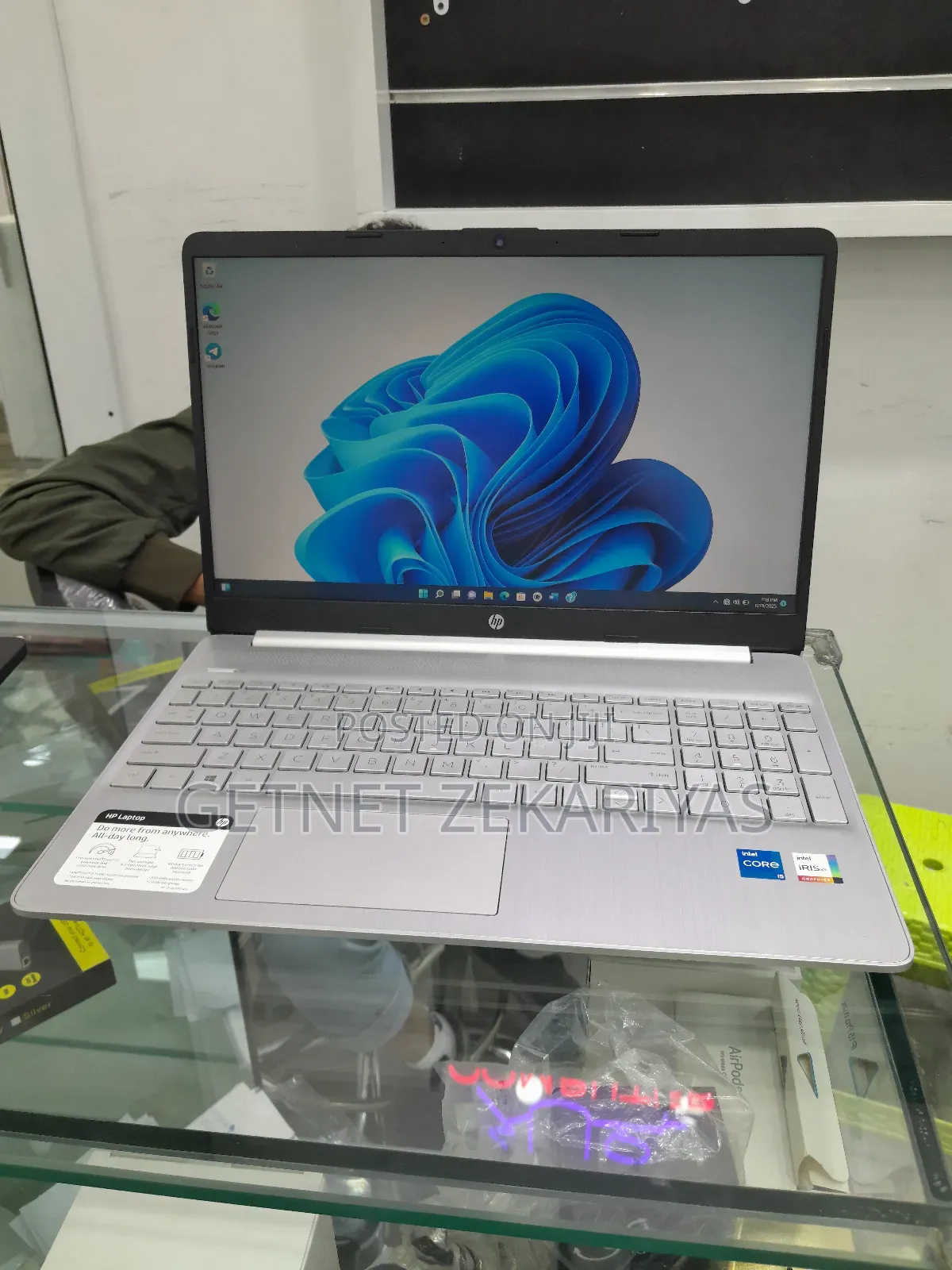 New Laptop HP Stream Notebook 8GB Intel Core I5 SSD 256GB