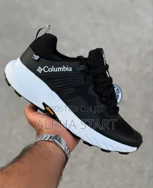 Colombia Water Proof 67 Smooth Sneakers for Hiking for You