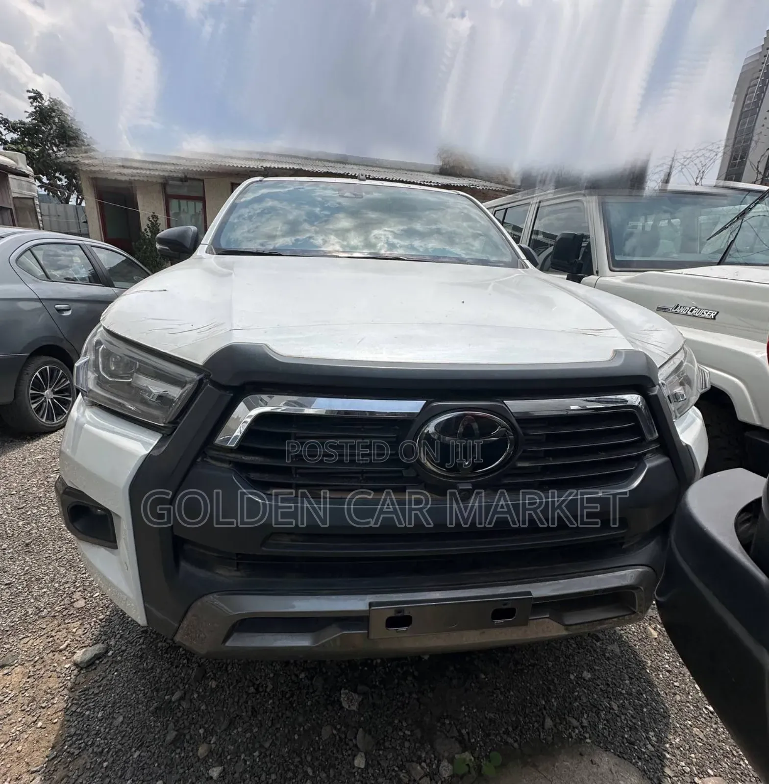 New Toyota Hilux 2023 White