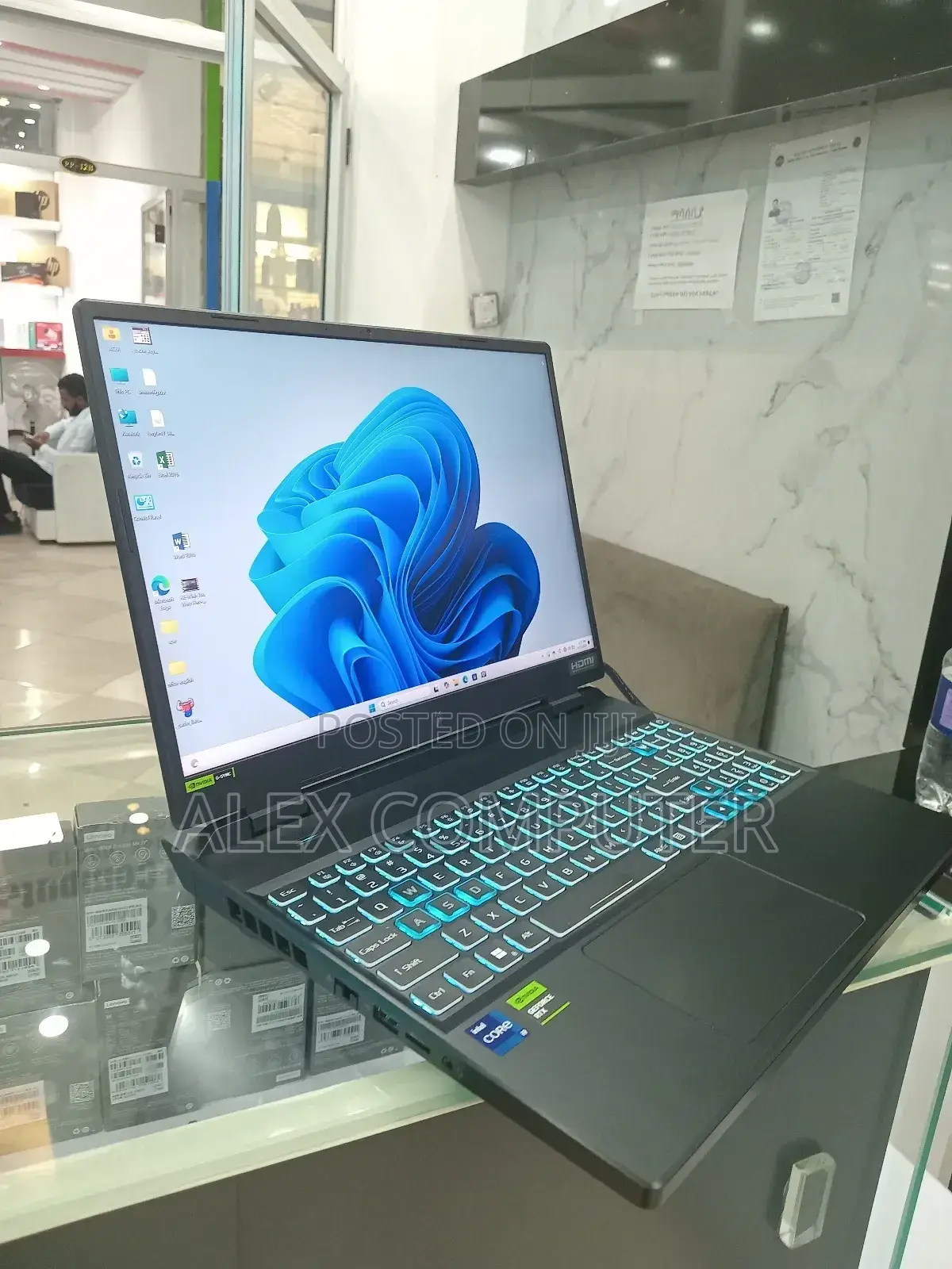 New Laptop Acer Predator Helios 18 PH18-71 16GB Intel Core I9 SSD 1T