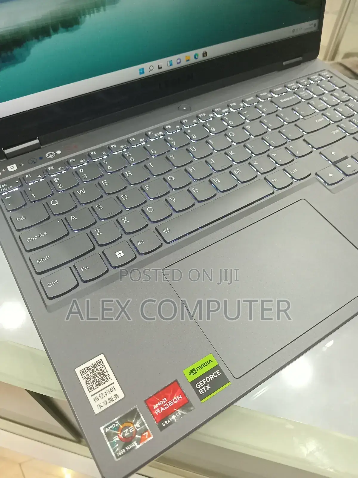New Laptop Lenovo 16GB Intel Core I7 SSD 1T