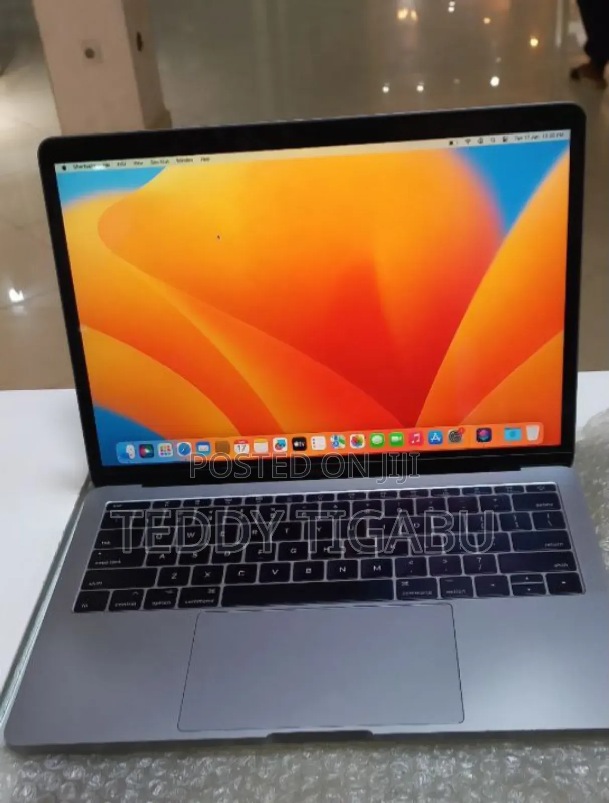 New Laptop Apple MacBook Pro 16GB Intel Core I5 SSD 512GB