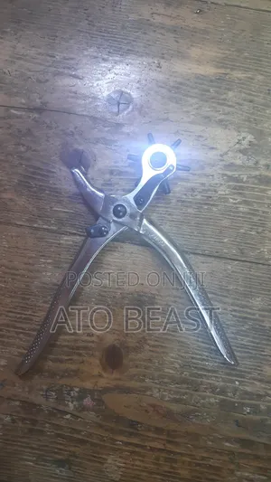 Photo - Leather Hole Puncher (መንጉል) ቀበቶ, ወርቀት, ጫማ, ቋዳ መብሻ