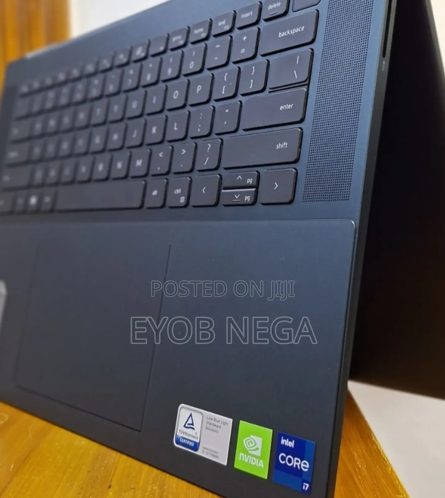 New Laptop Dell Inspiron 16 5620 16GB Intel Core I7 SSD 1T