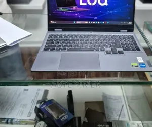 New Laptop Lenovo LOQ 15ARP9 24GB Intel Core I5 SSD 512GB