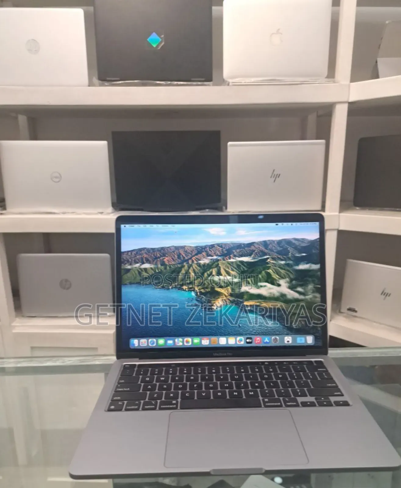 New Laptop Apple MacBook Pro 2019 8GB Intel Core I5 SSD 256GB