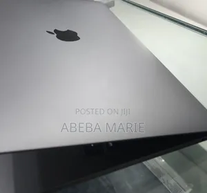 New Laptop Apple MacBook Pro 2019 8GB Intel Core I5 SSD 256GB