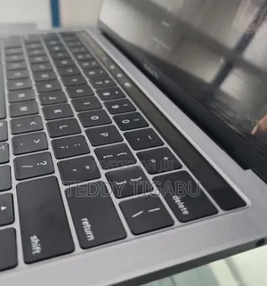 Photo - New Laptop Apple MacBook Pro 8GB Intel Core I5 SSD 256GB