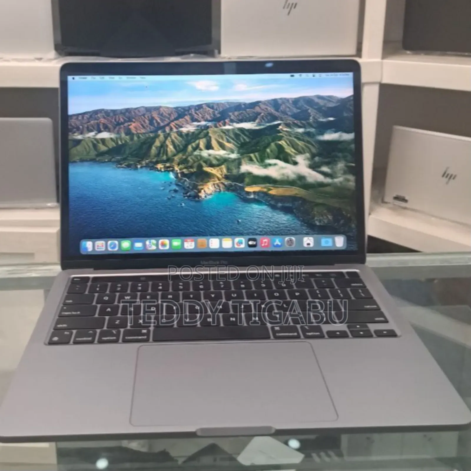 New Laptop Apple MacBook Pro 8GB Intel Core I5 SSD 256GB