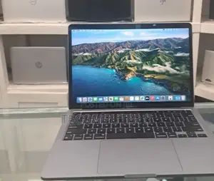 Photo - New Laptop Apple MacBook Pro 2019 8GB Intel Core I5 SSD 256GB