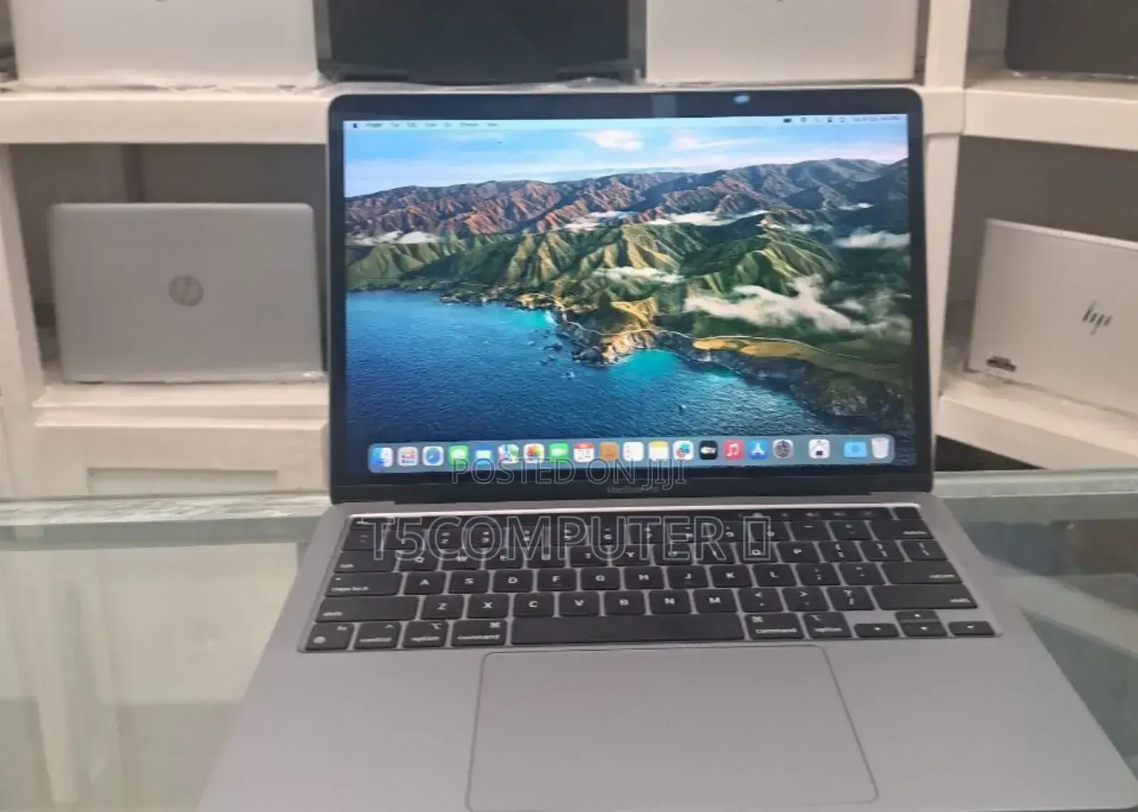 New Laptop Apple MacBook Pro 2019 8GB Intel Core I5 SSD 256GB