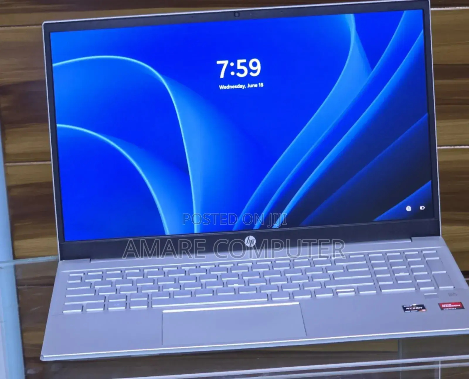 New Laptop HP 8GB AMD Ryzen 5 SSD 512GB