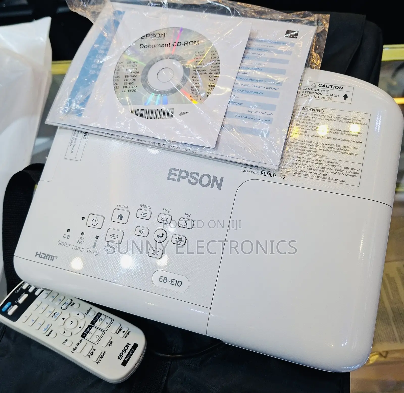 Rand New Epson Projector With Bag , Remote