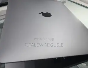 New Laptop Apple MacBook Pro 2019 16GB Intel Core I5 SSD 256GB