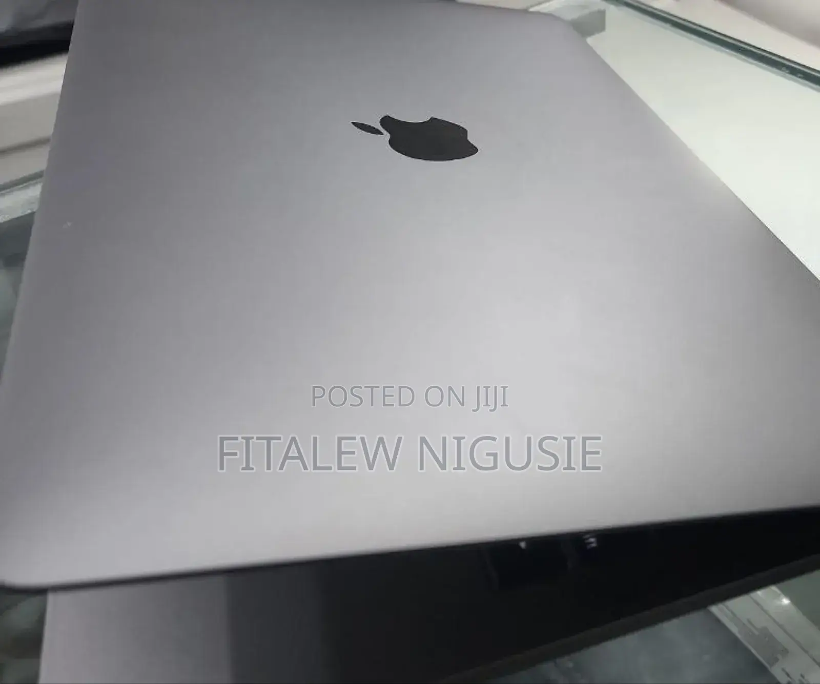 New Laptop Apple MacBook Pro 2019 16GB Intel Core I5 SSD 256GB