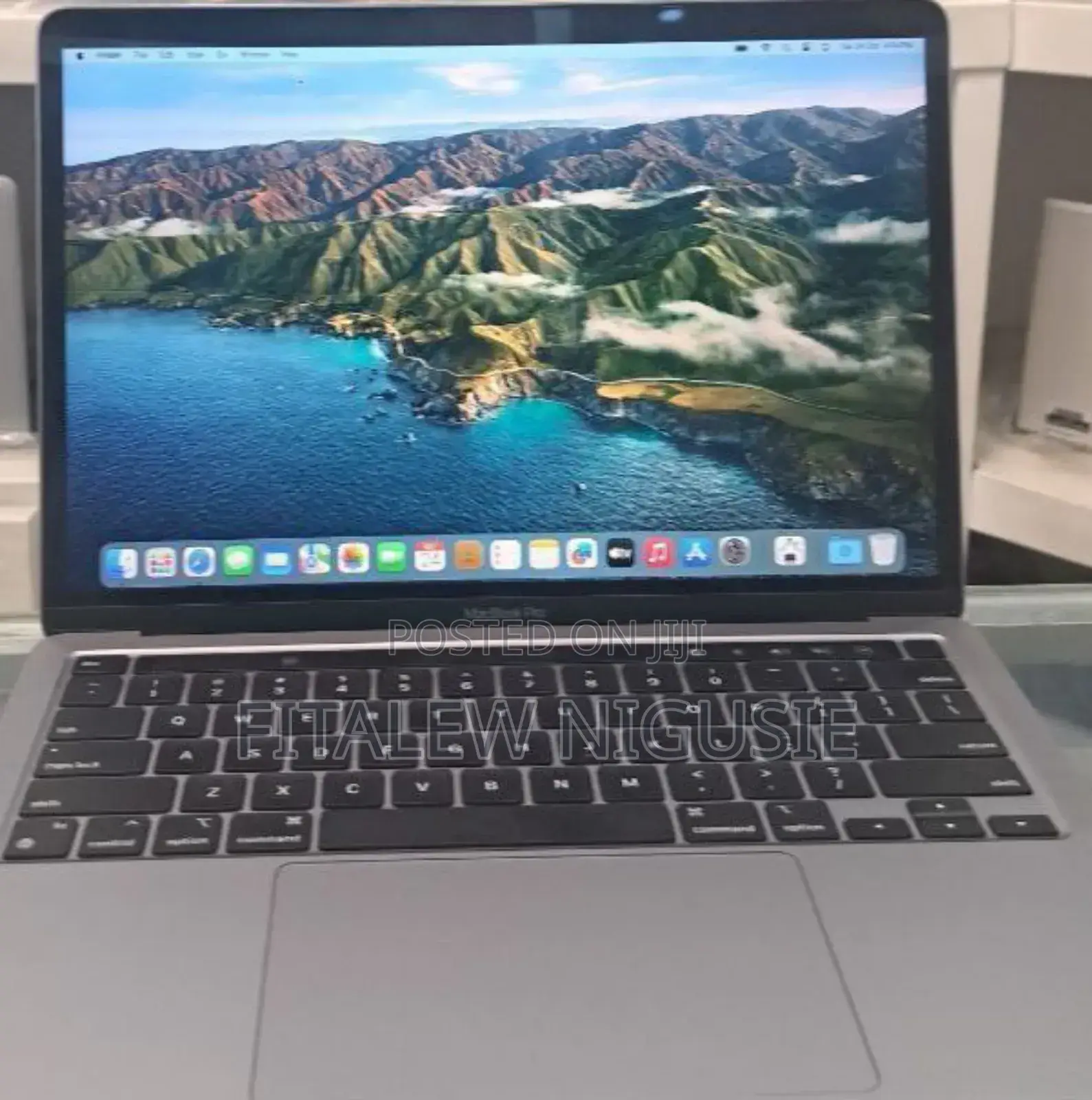 New Laptop Apple MacBook Pro 2019 16GB Intel Core I5 SSD 256GB