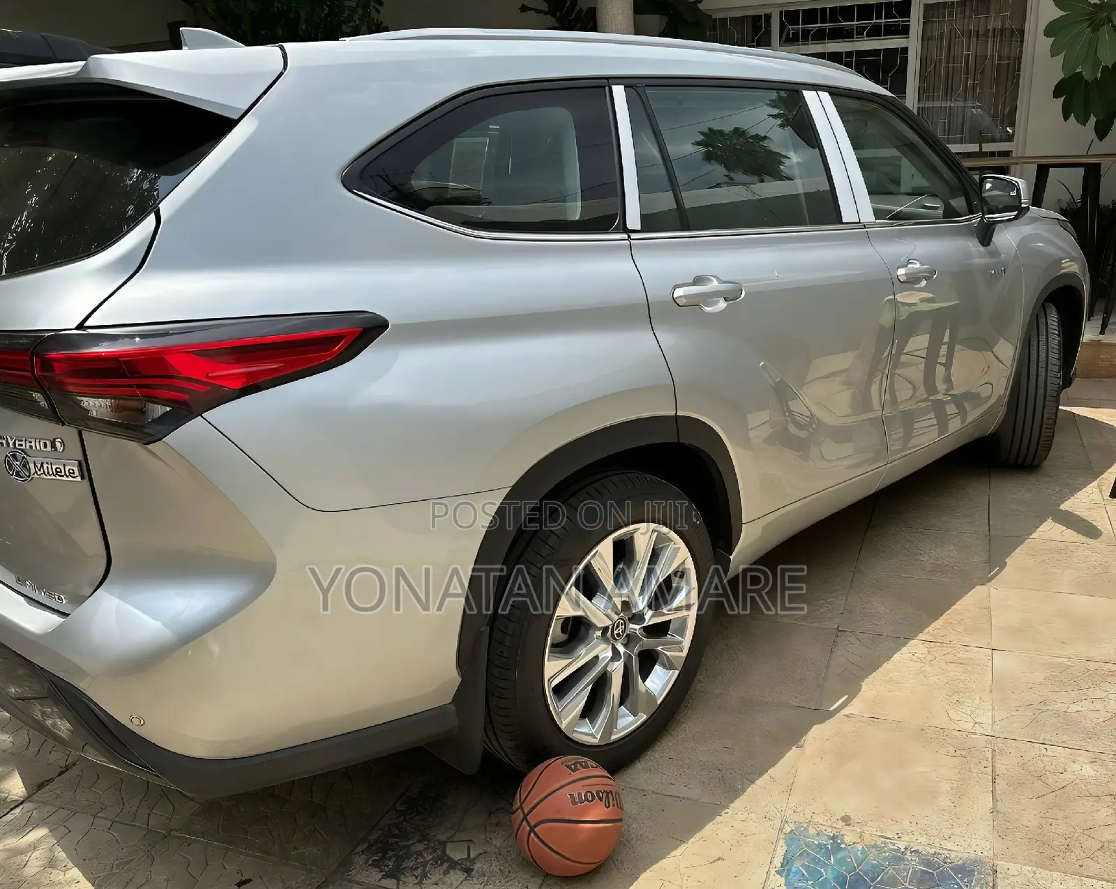 New Toyota Highlander Hybrid 2023 Silver