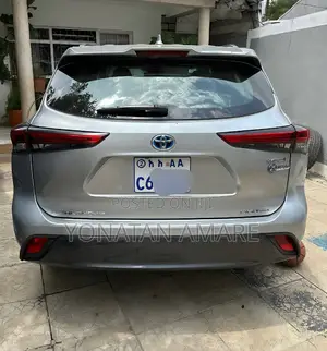 New Toyota Highlander Hybrid 2023 Silver