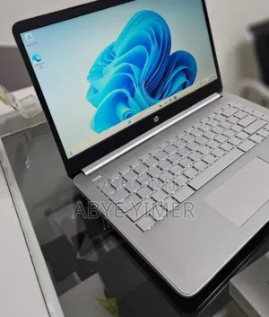 New Laptop HP Stream Notebook 8GB Intel Core I7 SSD 512GB