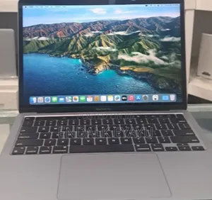 Photo - New Laptop Apple MacBook Pro 2019 8GB Intel Core I5 SSD 256GB