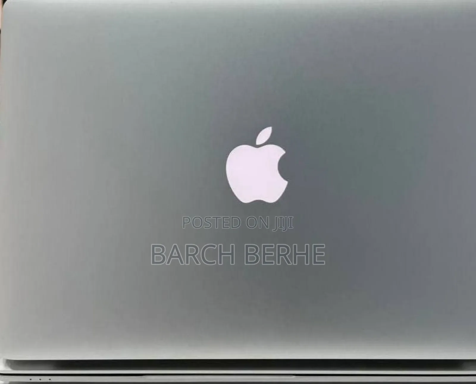 New Laptop Apple MacBook 2017 8GB Intel Core I7 SSD 256GB