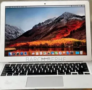 New Laptop Apple MacBook 2017 8GB Intel Core I7 SSD 256GB