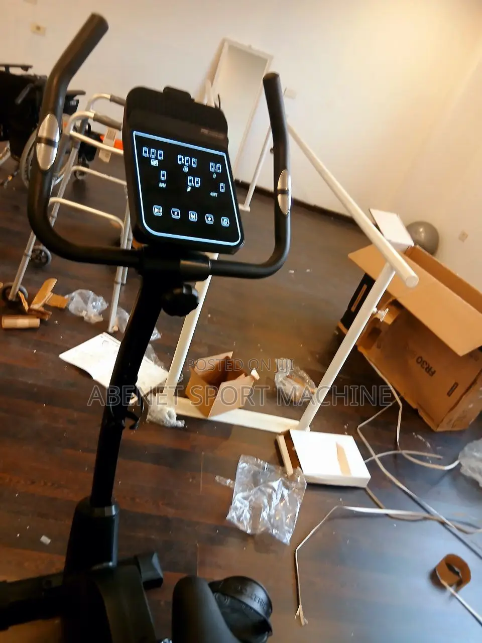 አዲስ ያስገባናቸዉ የአዉሮፓ ስታንዳርድ Reebok Fr20 Exercise Bike