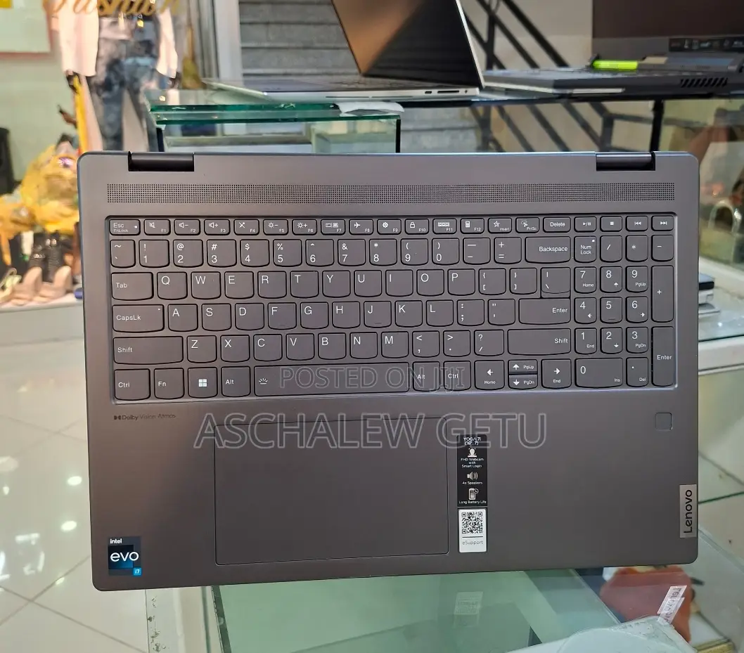 New Laptop Lenovo Yoga 7i 16GB Intel Core I7 SSD 1T