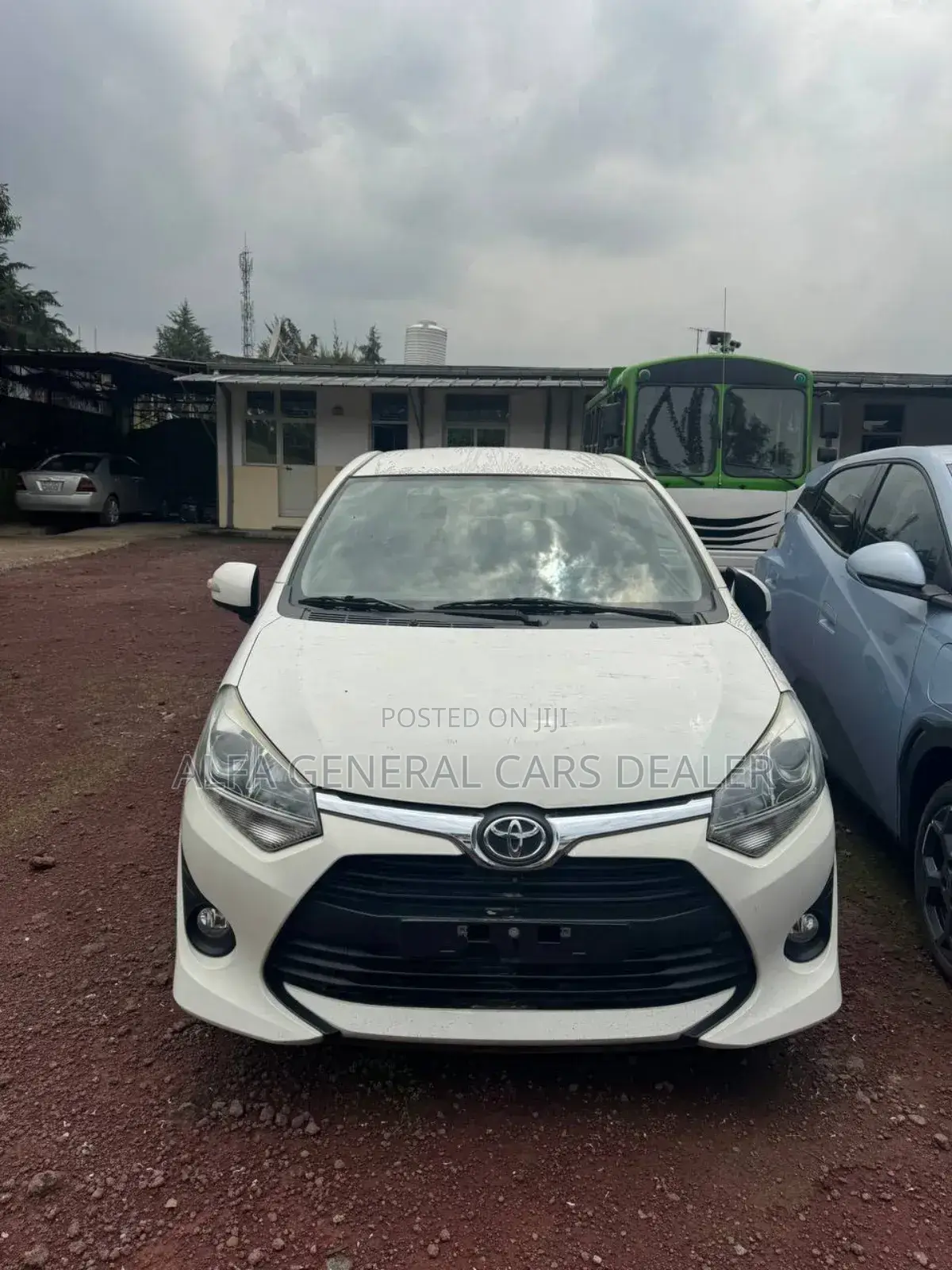 Toyota Yaris 2022 White