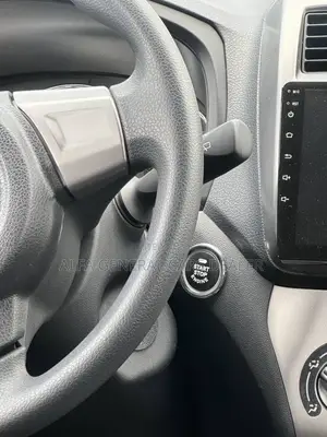 Toyota Yaris 2022 White