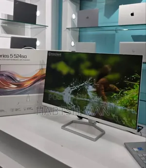 Photo - 1hp Series 5 Monitor – Sleek, Stylish Perfect for Work O