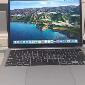 New Laptop Apple MacBook Pro 2019 8GB Intel Core I5 SSD 256GB