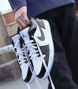 Photo - Air Jordan 1 Low Panda Fashion Shoes