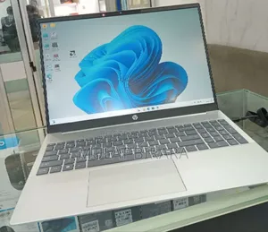 New Laptop HP Pavilion 15z 16GB AMD Ryzen 7 SSD 512GB